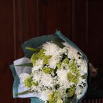 Hues of ivory and pear